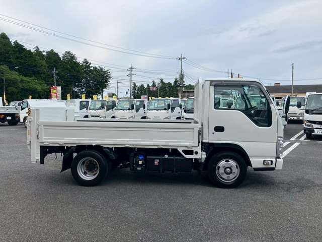 Isuzu Elf 4