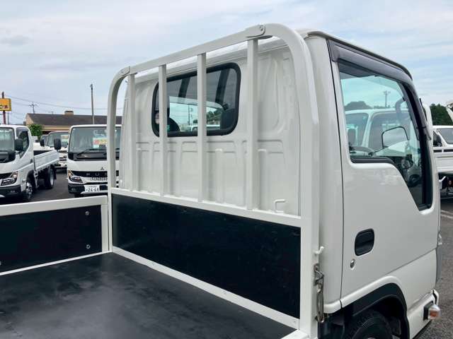 Isuzu Elf 9
