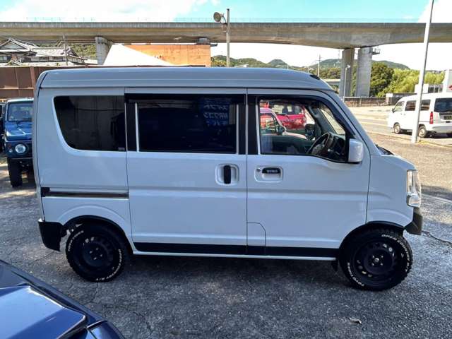 Nissan NV100 Clipper 11