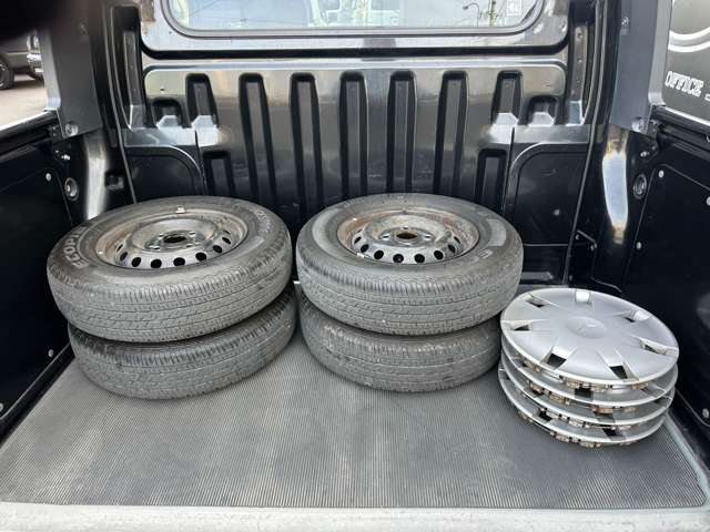 Daihatsu Hijet Deck Van 9