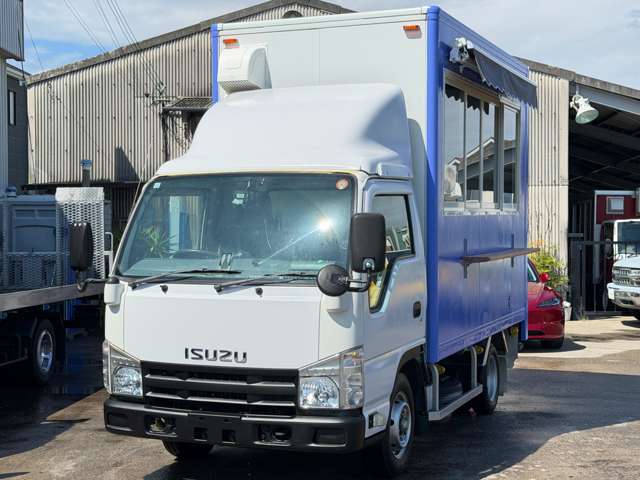 Isuzu Elf 6