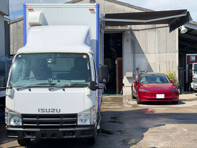 Isuzu Elf 9
