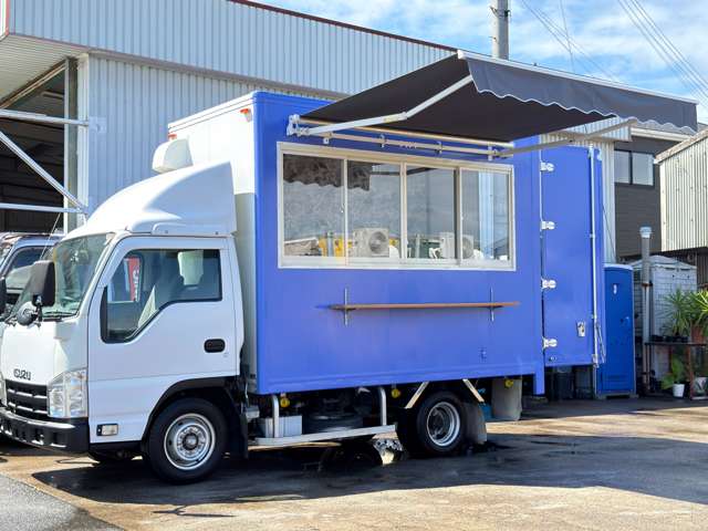 Isuzu Elf 11