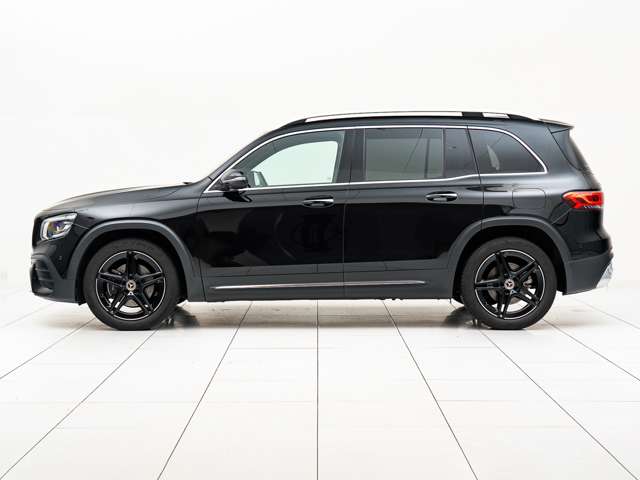 Mercedes-Benz GLB 7