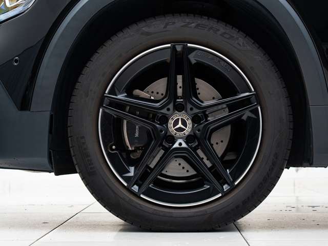 Mercedes-Benz GLB 8