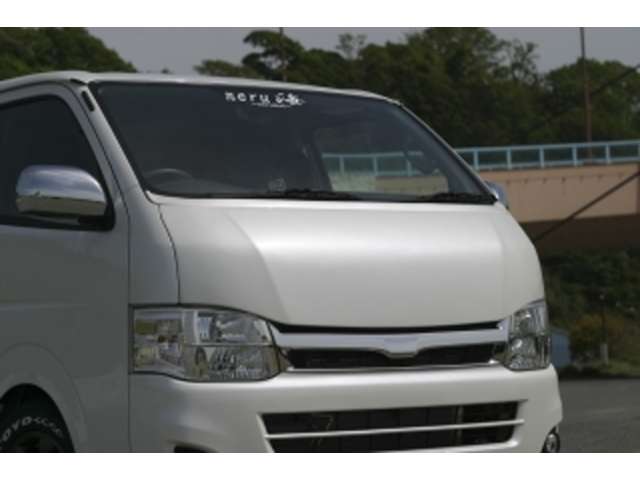 Toyota Hiace Van 12