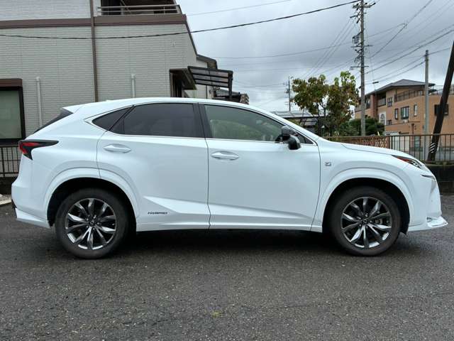 Lexus NX 9