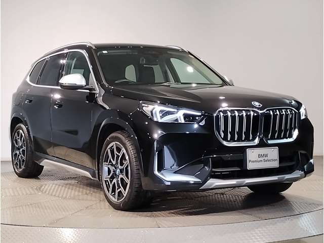 BMW iX1 12