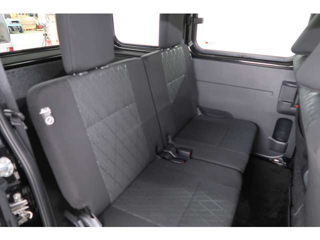 Daihatsu Atrai 9