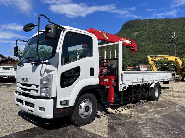 Isuzu Forward 2
