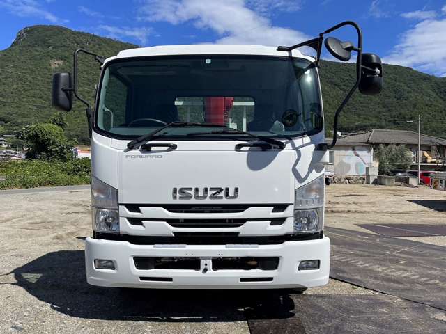Isuzu Forward 8