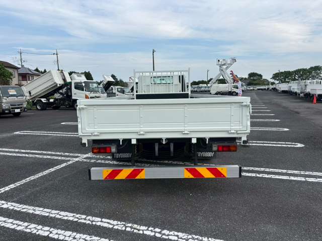 Mitsubishi Fuso Canter 6