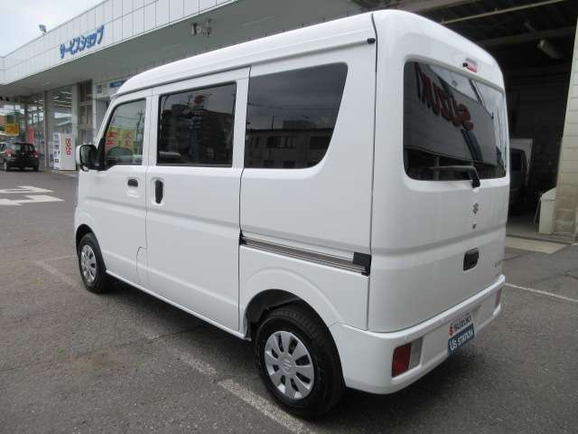 Suzuki Every 8