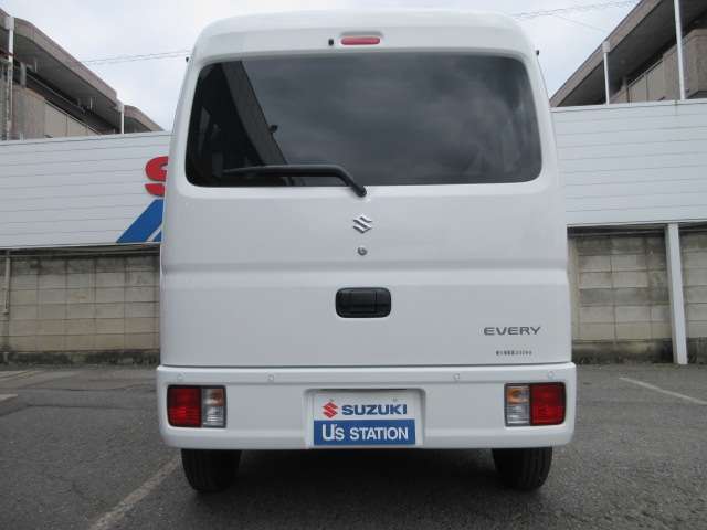 Suzuki Every 9