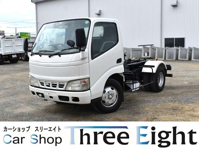 Hino Dutro 3