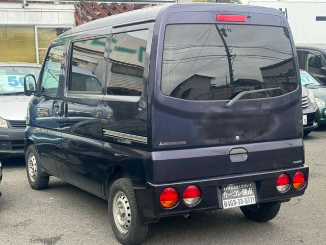 Mitsubishi Minicab Van 6
