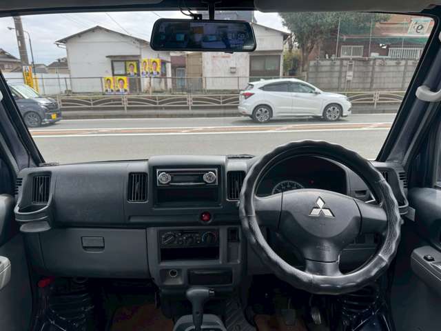 Mitsubishi Minicab Van 9