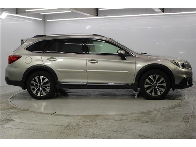 Subaru Legacy Outback 5