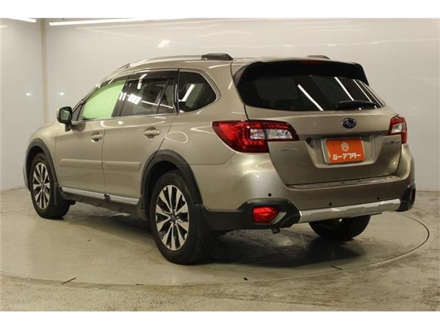 Subaru Legacy Outback 8