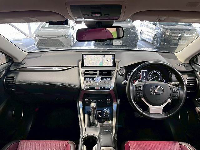 Lexus NX 3