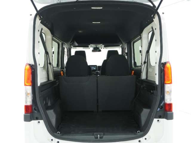 Honda N-VAN 9