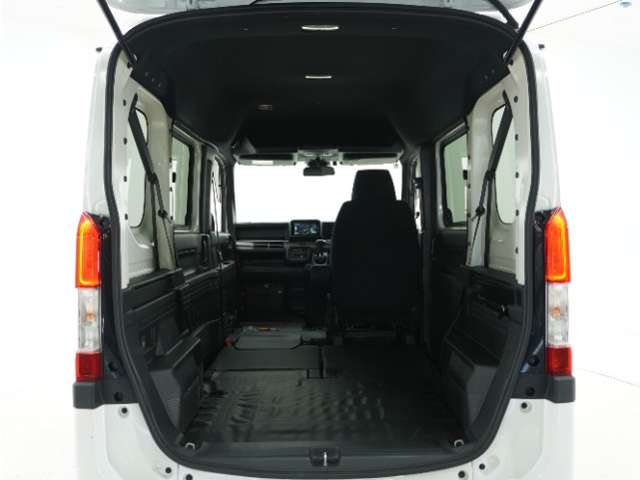 Honda N-VAN 10