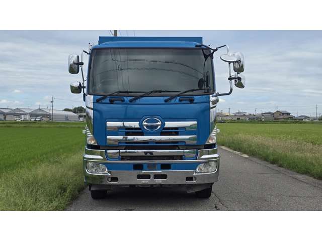 Hino Profia 2