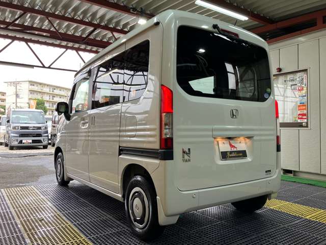 Honda N-VAN 8