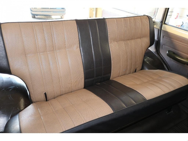 Toyota Land Cruiser 60 8
