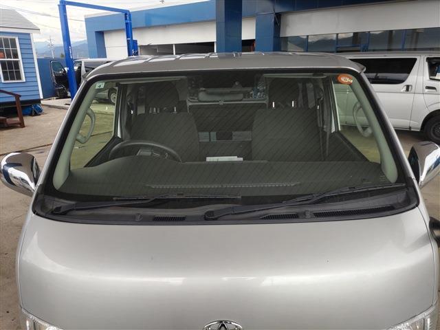 Toyota Hiace Van 9