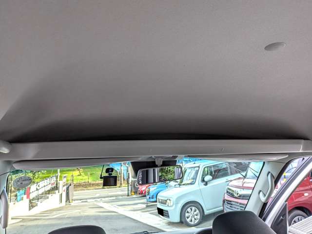 Daihatsu Hijet Cargo 12