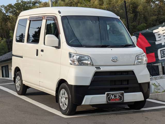Daihatsu Hijet Cargo 5