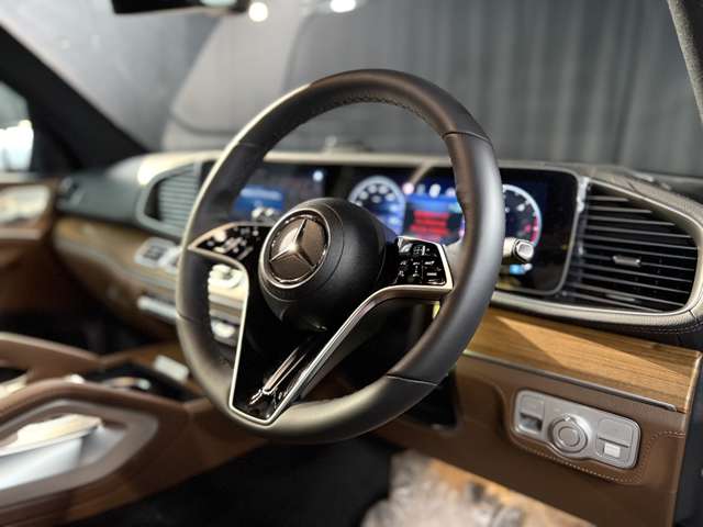 Mercedes-Benz GLE 10