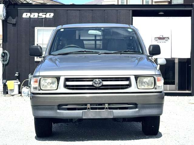 Toyota Hilux 3