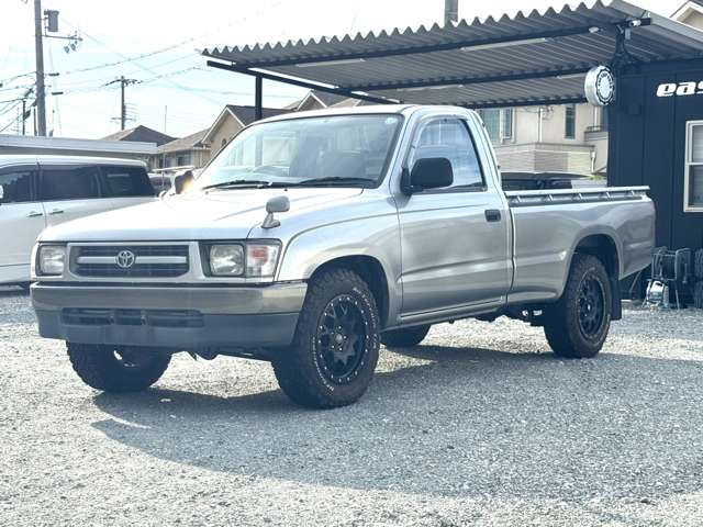 Toyota Hilux 4