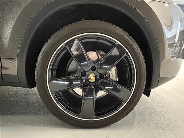 Porsche Cayenne 7