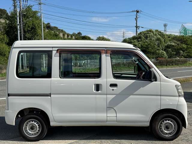 Daihatsu Hijet Cargo 9
