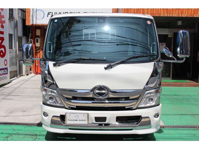 Hino Dutro 11
