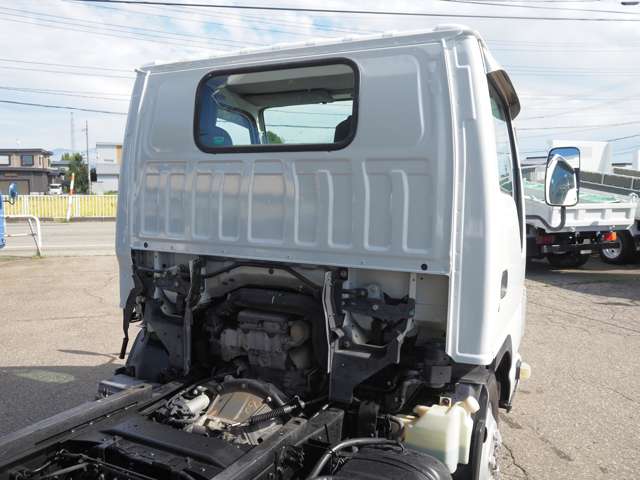 Isuzu Elf 12