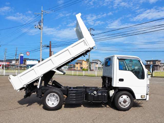 Isuzu Elf 4