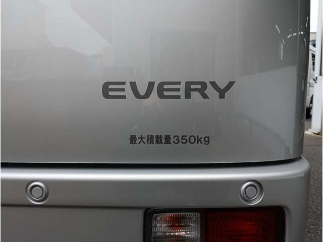 Suzuki Every 8