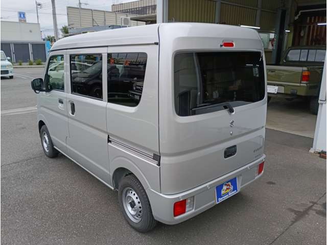 Suzuki Every 9