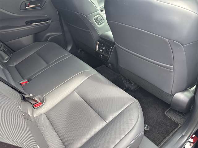 Toyota Crown Sport 10