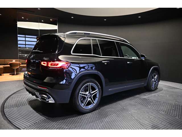 Mercedes-Benz GLB 5