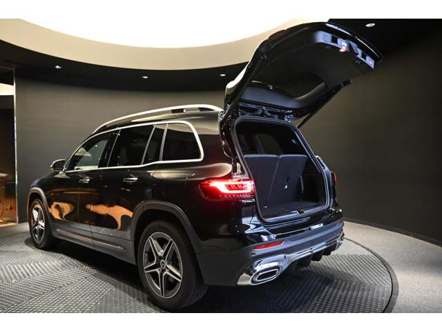 Mercedes-Benz GLB 8