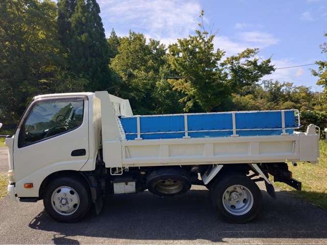 Hino Dutro 5