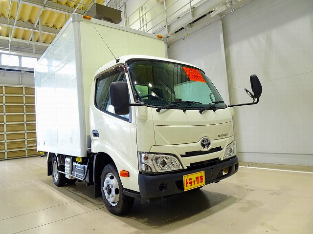Toyota Toyoace 11