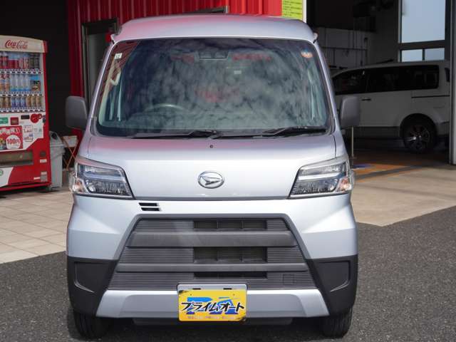 Daihatsu Hijet Cargo 3