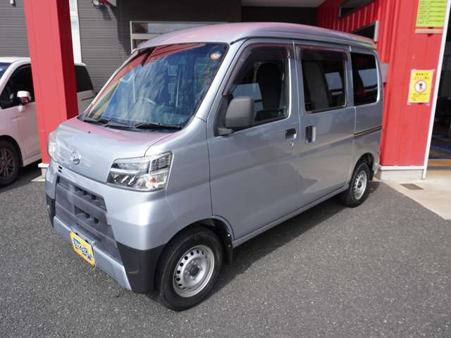Daihatsu Hijet Cargo 4