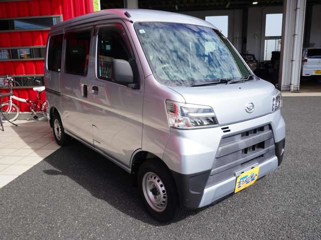 Daihatsu Hijet Cargo 5